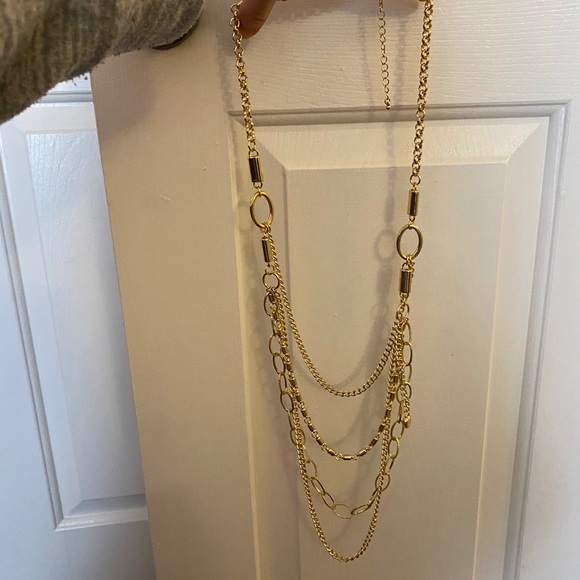 Park Lane AMPED UP necklace in gold. - Picture 2 of 6